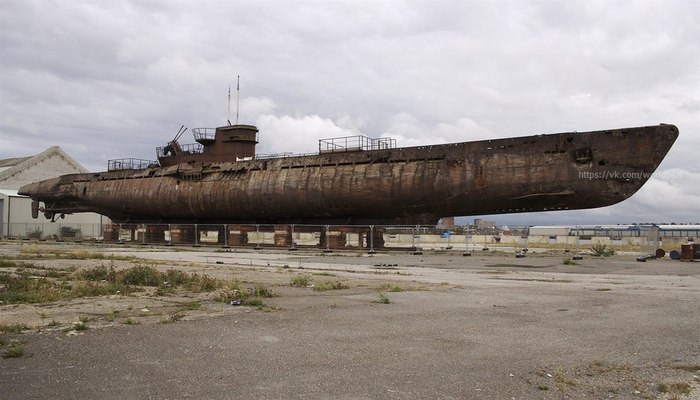 Поднятая со дна моря немецкая подводная лодка U-534 (Великобритания, Беркенхед). - U534, Заброшенное, Мир без людей, Длиннопост