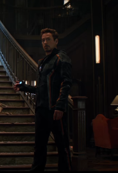 In theory, this Tony Stark costume will turn into a full-fledged Iron Man costume. - Marvel, Avengers: Infinity War, Avengers, Costume, Tony Stark, iron Man