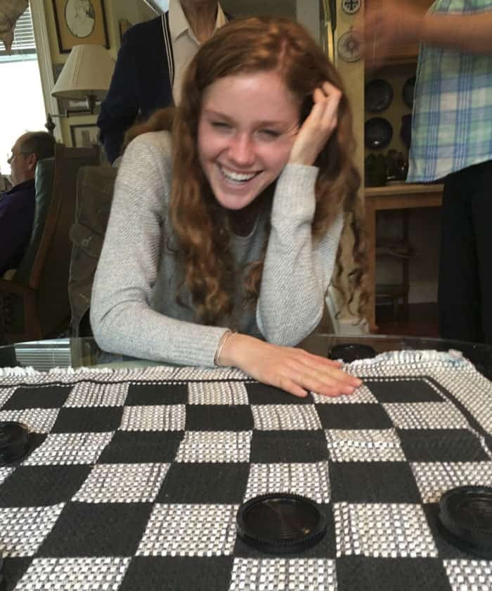 Little sister loves checkers - Games, Competitions, Humor, The photo, Girls, Longpost