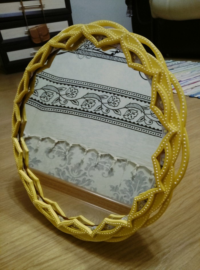 Craft-table mirror with illumination, yellow with dots - My, Needlework without process, Wood products, Mandala, Longpost
