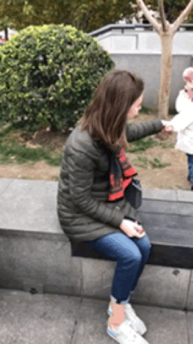 Walking with a child in China - My, China, Chinese, Children, Shanghai, My, GIF