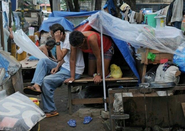 The city-record holder for the number of homeless people is often called the Philippine Manila. - Poverty, Asia, Longpost