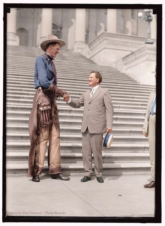 Tall Cowboy, Ralph E. Madsen and Senator Morris Sheppard, 1919 - USA, The photo, 1919