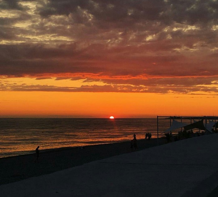 Sunset in Sochi. - The photo, Sochi, Sunset, Sea, 