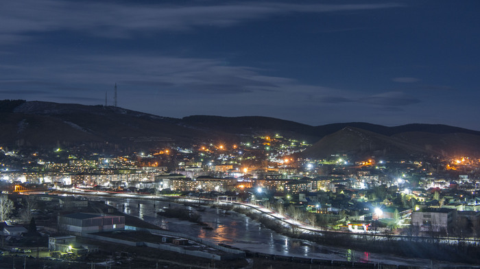 There's no snow, but you're holding on. - My, Ural, December, Ust-Katav, Night