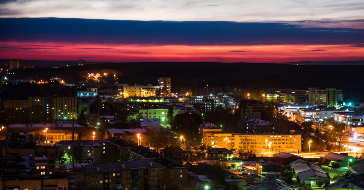 Г лысьва пермский край. Ночная Лысьва. Панорама Лысьва с годами. Лысьва фото города. Фото Лысьва с высоты.