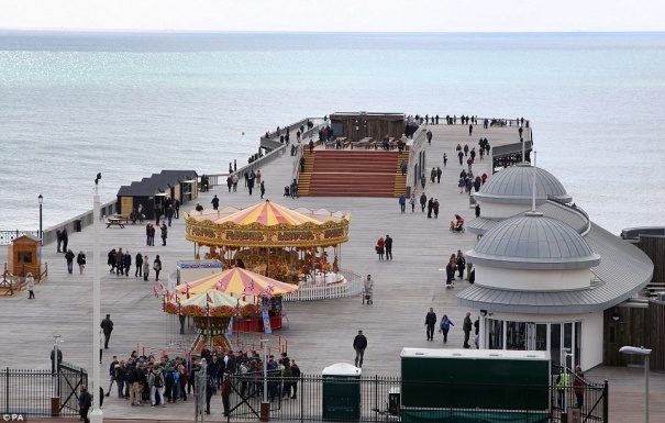 Does architecture get in the way? Empty pier named UK Build of the Year - World of building, Constructions, Building, Architecture, Prize, England, Pier, Design, Longpost