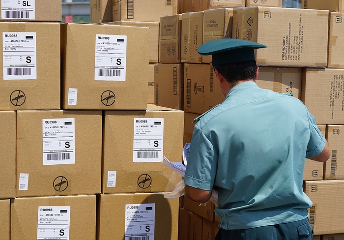 The courier service reported thousands of parcels stuck at the border due to new customs rules - Package, Customs, Internet, Online shopping, Purchase, Products, news, Russia