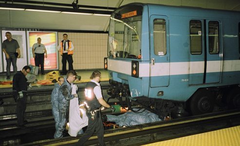 Not everyone listens to the locomotive whistle for free. - Canada, Montreal, Quebec, Metro, Medics, Court