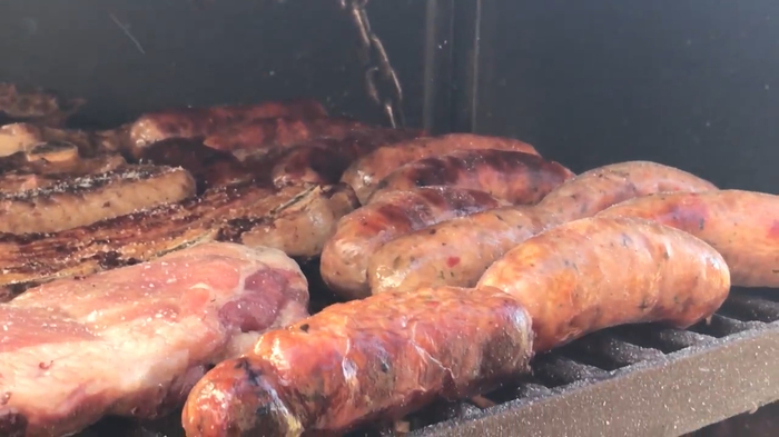 Buenos Aires Fast Food: Choripan, Parisian, Asado, Bondiola and Argentine Meat Magic - My, Argentina, Buenos Aires, Fast food, Meat, Grill, Video, Longpost