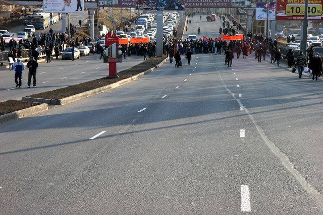 Декабрь 2008 во Владивостоке. 14 декабря. - Владивосток2008, Владивосток, 2008, Политика, Длиннопост, Протест, Митинг, Иномарки, Видео