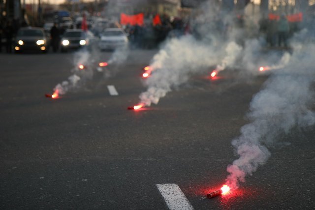 Декабрь 2008 во Владивостоке. 14 декабря. - Владивосток2008, Владивосток, 2008, Политика, Длиннопост, Протест, Митинг, Иномарки, Видео