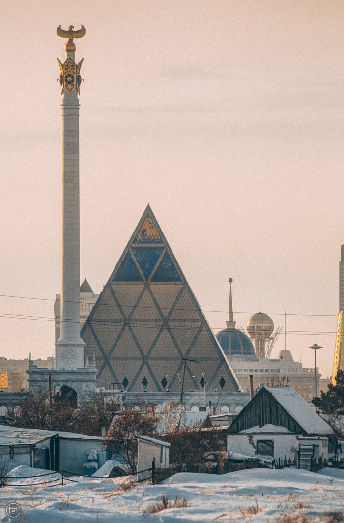 House overlooking the presidential palace - My, The photo, Longpost, Astana, Kazakhstan