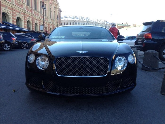 And they say the working class lives badly - Saint Petersburg, Bentley, Hijacking, Auto, Specialists