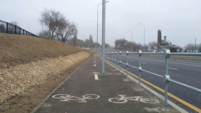 Convenient bike path... - Volgograd, Bike path, Fail