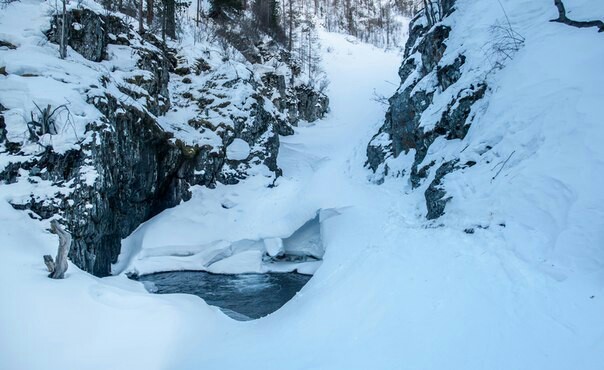 Элементы экстрима в лыжном походе - Моё, Западный Саян, Водопад, Лыжи, Ледолазание, Фотография, Длиннопост