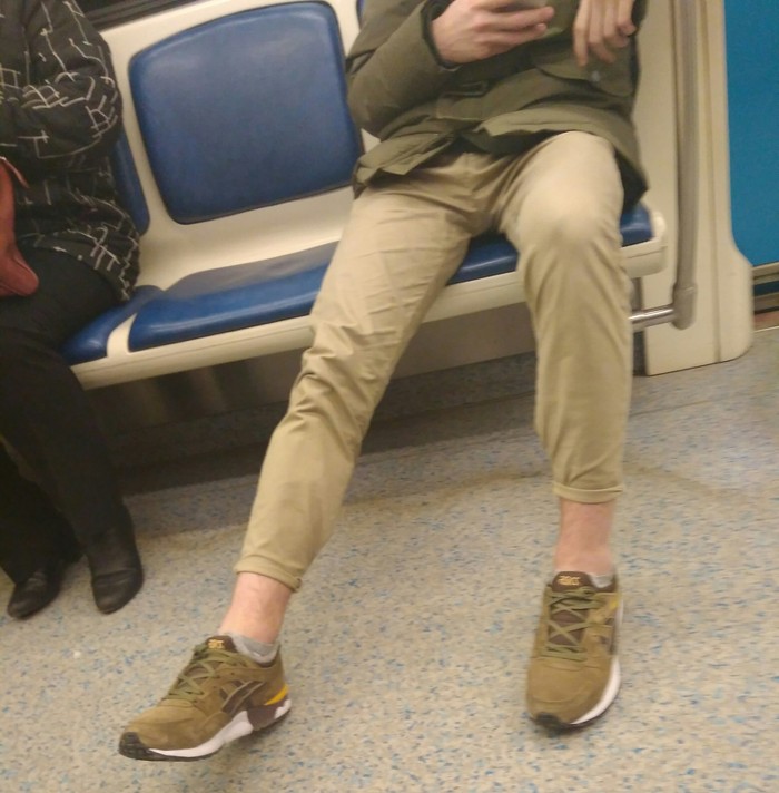 Это модно или я чего-то не понимаю?