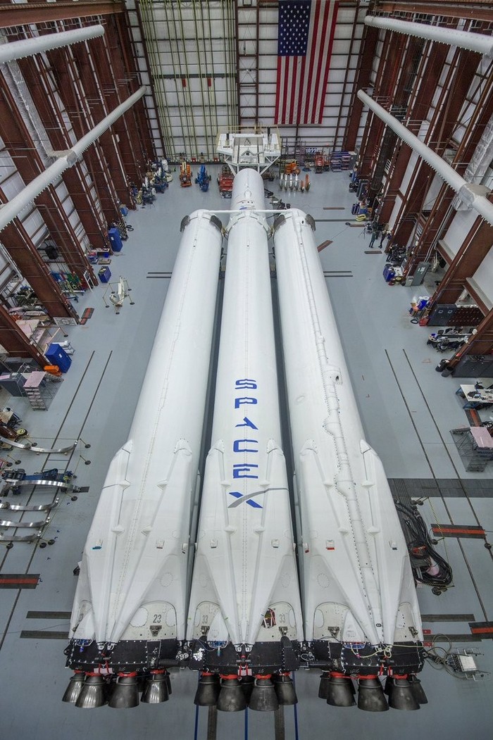 Falcon Heavy .  , Falcon 9, Falcon Heavy, SpaceX, , -, 