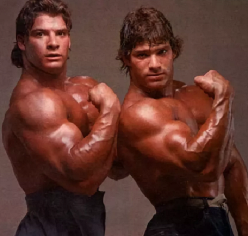 About bodybuilding with humor - Twins, Film Nanny 1994, Films of the 90s, VHS, Body-building, Powerlifting, Self-irony, Humor, , Sarcasm, Celebrities, Actors and actresses, David Paul, Peter Paul