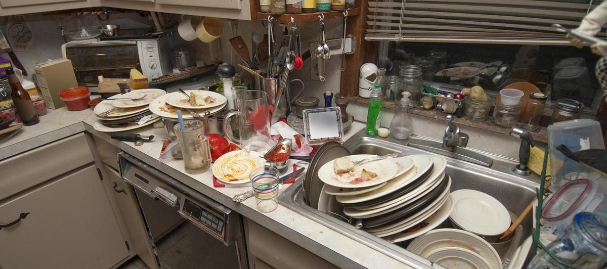 Видеть грязную посуду. Грязная посуда. Грязная посуда на кухне. Беспорядок на кухне. Стол для грязной посуды.