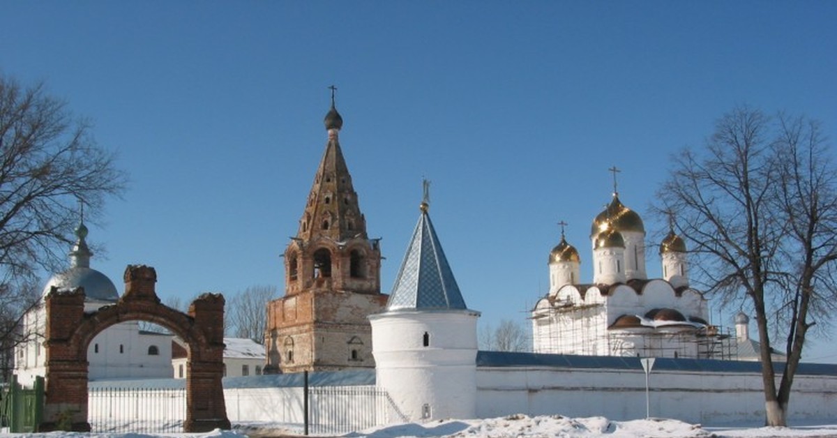 Можайск в реальном времени. Ферапонтов монастырь Можайск. Можайский лужецкий монастырь. Лужецкий Ферапонтов монастырь в Можайске.