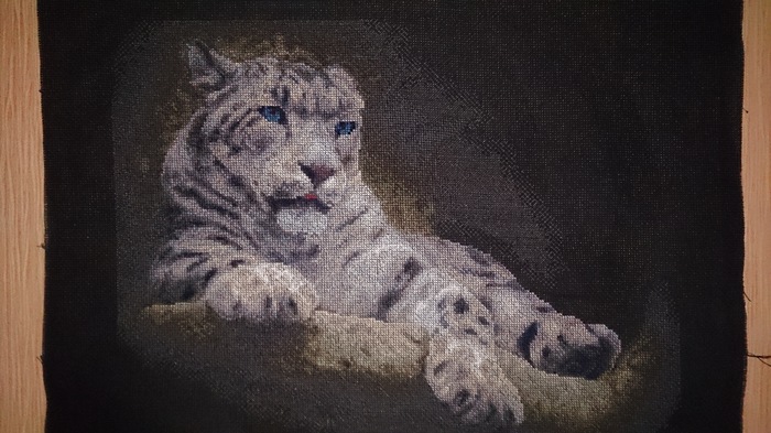 Embroidery. Snow Leopard - Cross-stitch, Leopard