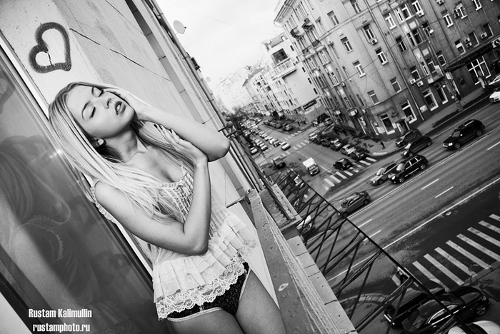 blonde on the balcony - Blonde, Balcony