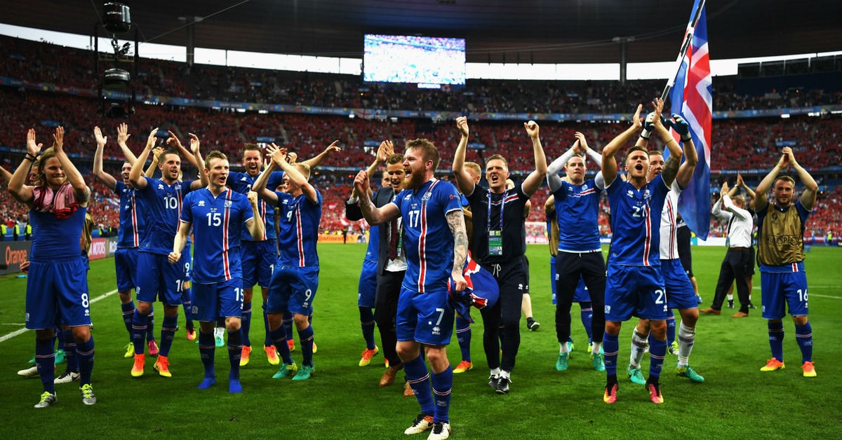 Чемпионат исландии по футболу. Футбольная сборная Исландии. Исландия футбол сборная. Сборная Исландии по футболу 2016. Сборная Исландии на че 2016.