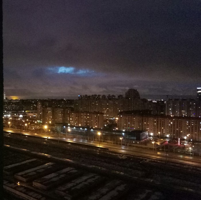 Вот такое облако сегодня над Санкт-Петербургом Санкт-Петербург, Облака, Небо