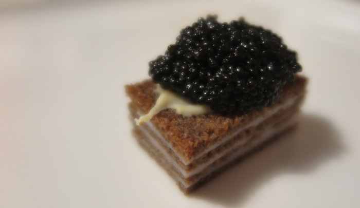 Borodino/lard/white chocolate/caviar - My, Salo, Borodinsky, Cooking, Caviar, White Chocolate