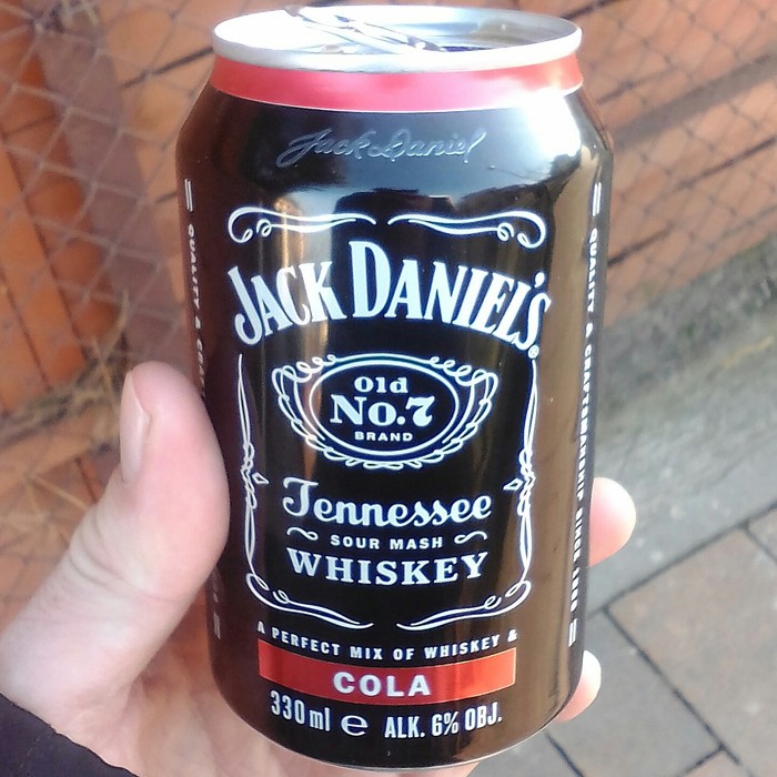 Jack Daniel's Cola ,  