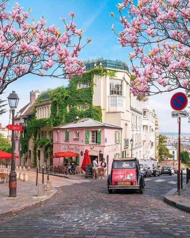 Paris - Montmartre, Paris, Reddit