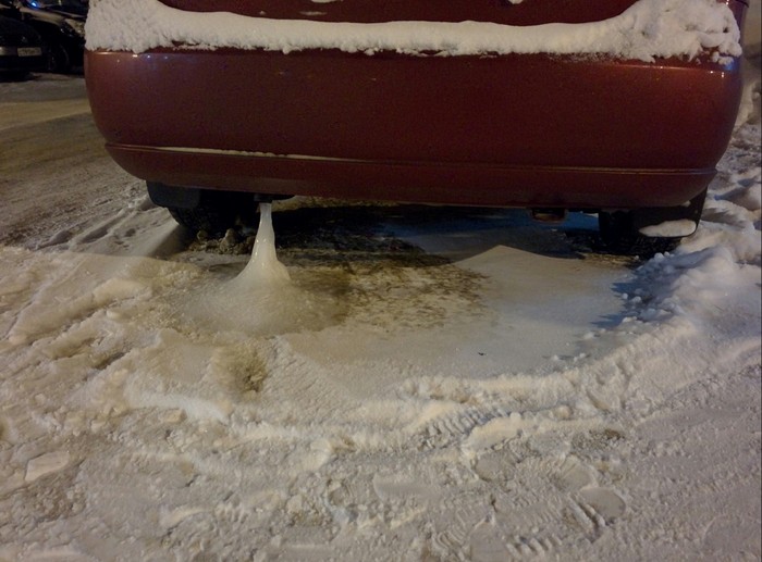 Are you sure you filled up with gas? - My, Irkutsk, Winter, Auto, Ice, Exhaust pipe