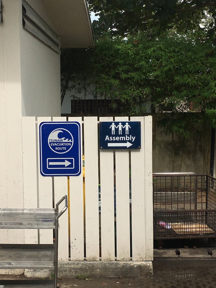 These are the signs hanging in the hotels of Thailand. - Signs, Tsunami, Thailand