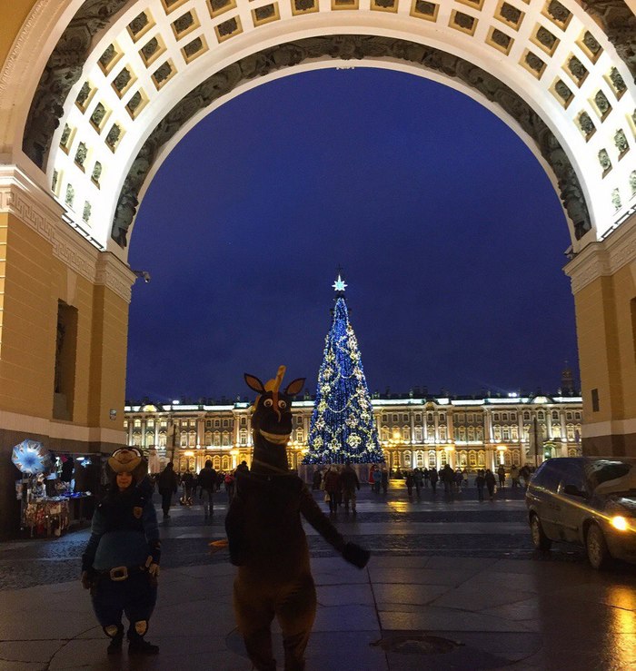 When there are 2 more days of the weekend ahead - My, New Year, Saint Petersburg, Palace Square, Christmas trees, Horses