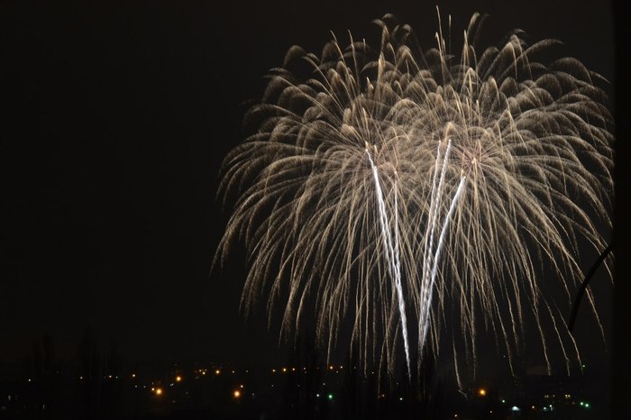 Немного салюта | Пикабу