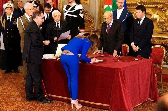 Italian Defense Minister takes office. - Not mine, Thong, Fake, Defense minister, Italy