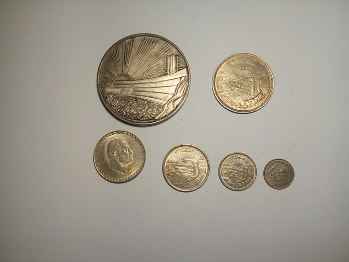 Coins with the Aswan Dam. Who can tell more about them? - My, Commemorative coins, Aswan, Numismatics