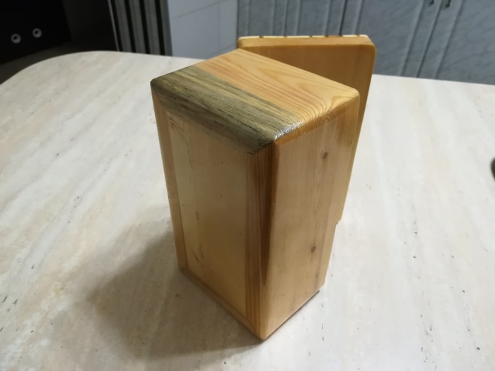 Casket made of apricot and walnut saw cuts. Body made of solid pine. - Casket, With your own hands, Tree, Longpost
