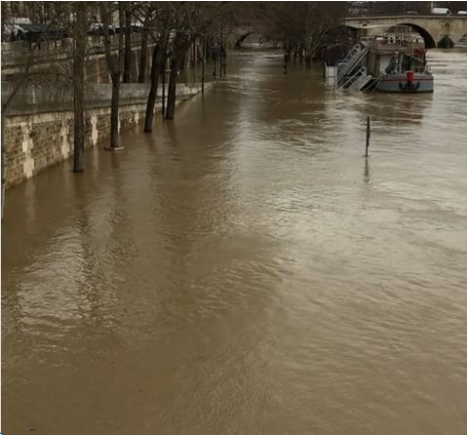 Flood in Paris: embankments and a major metro line are blocked - Flood, Paris, Seine, Потоп, Longpost