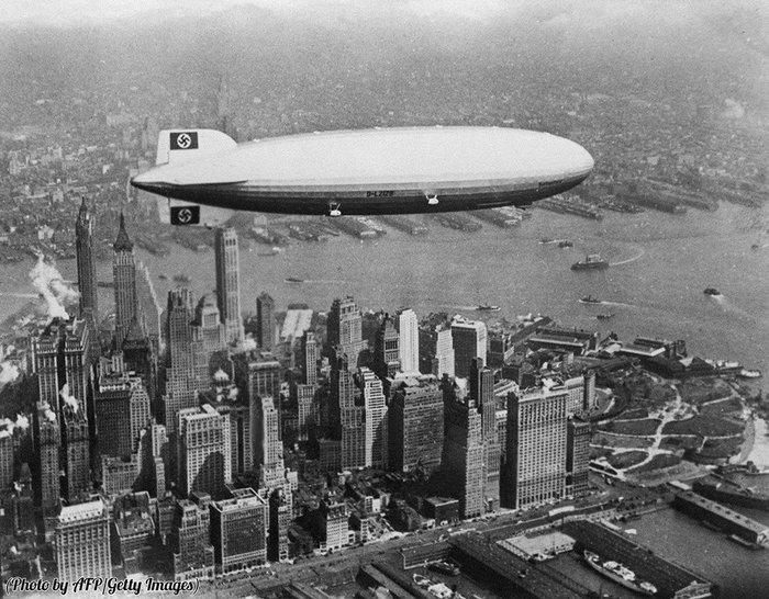 The German giant airship Hindenburg over Manhattan in New York in 1937 - USA, Germany, America, Airship, Flight, Manhattan, New York