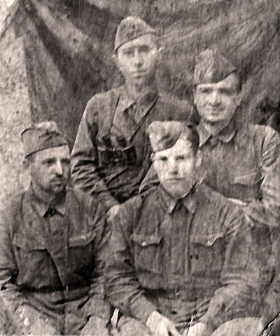 Фотография советских солдат, 1943 г.