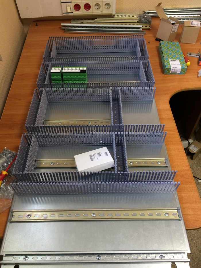 Всем привет, я инженер программист и очень мне нравится собирать шкафы ...