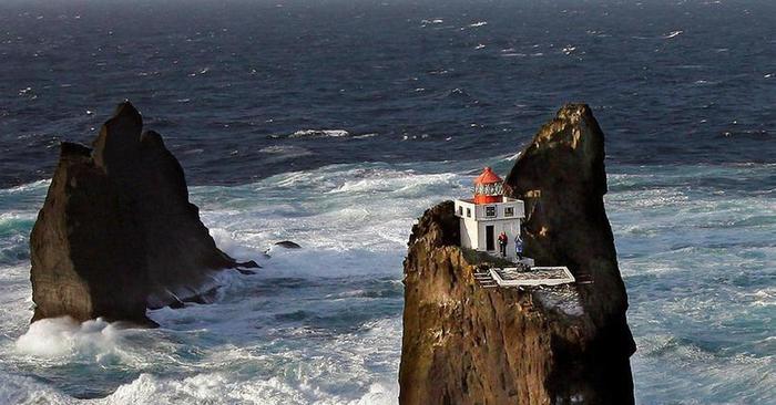 Heaven for the introvert - Iceland, , Lighthouse, Longpost