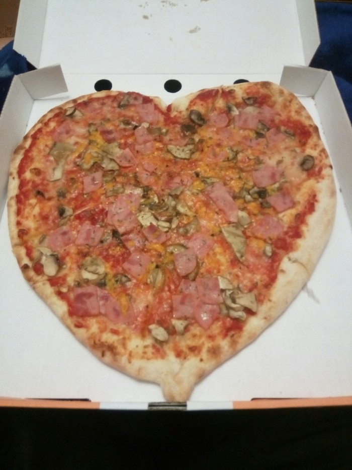 When I ordered pizza on February 14 - Food, My, Romance is dead, Pizza