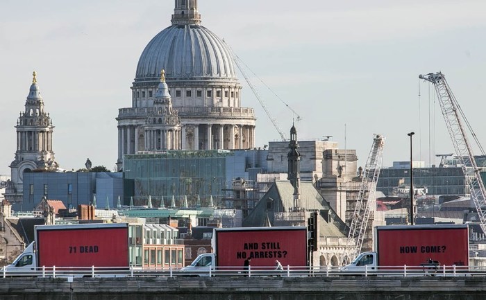 Three billboards in London - Three Billboards, London, , Video, Longpost