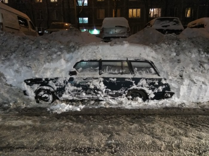 This is how we remove the snow in the yard. - Car, Snow removal, My, Chertanovo