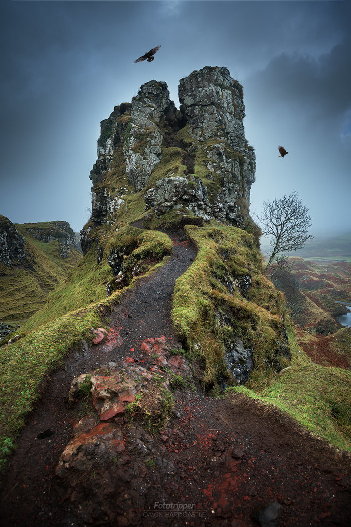 The ruins of the Scottish castle Fairy Glen - Landscape, Beautiful view, Scotland, Lock