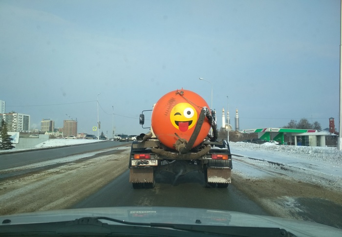 Happy Milkman) - Ufa, Bashkortostan, Sump truck, Joke, Humor, Funny, Waste disposal