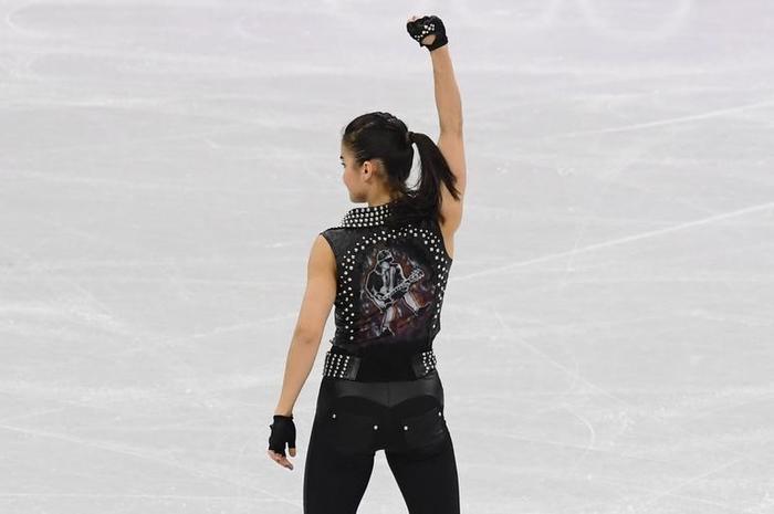 Figure skater Yvette Toth performed at the Olympics under AC / DC - Figure skating, Hungary, Hard rock, Video, Olympiad, Sport
